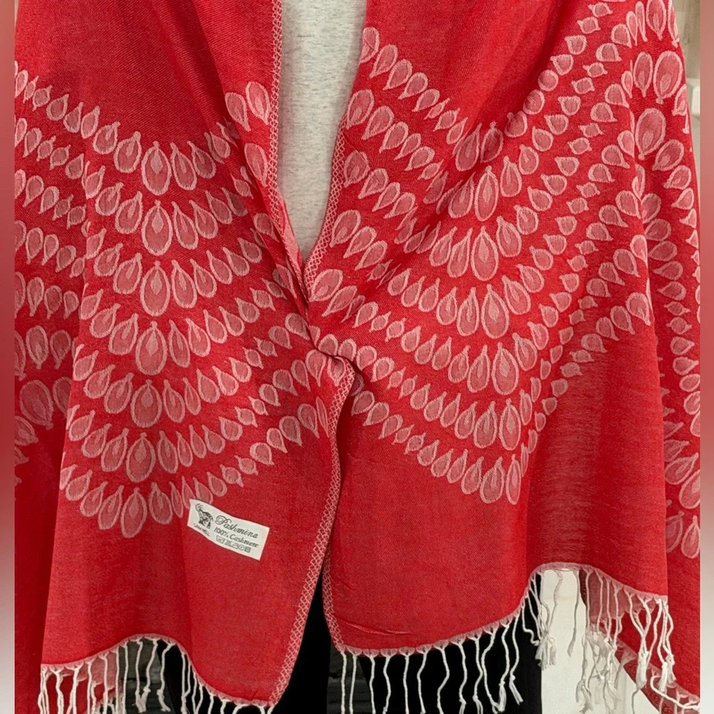 Sam Well Reversible Pashmina Scarf Red and White Patterned 100% Cashmere - Picture 5 of 9